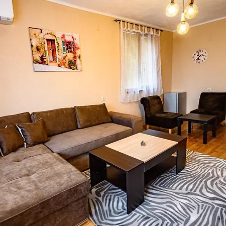 בית הארחה Lalev בנסקו